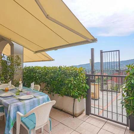 1 Bedroom In Civezza