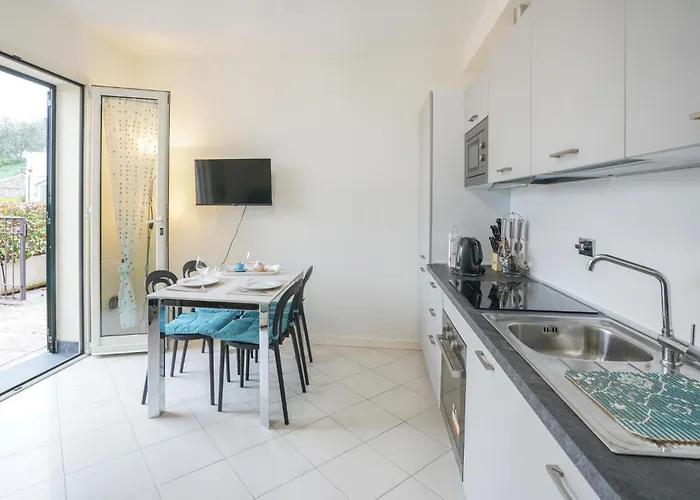 1 Bedroom In Civezza