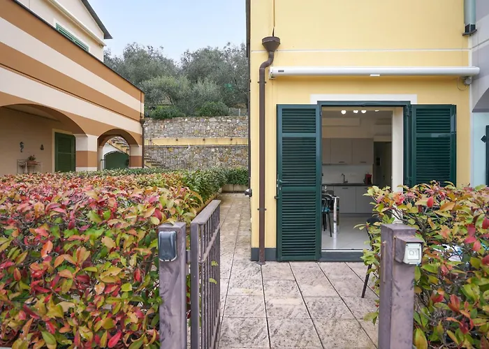 1 Bedroom In Semesterbostad Civezza